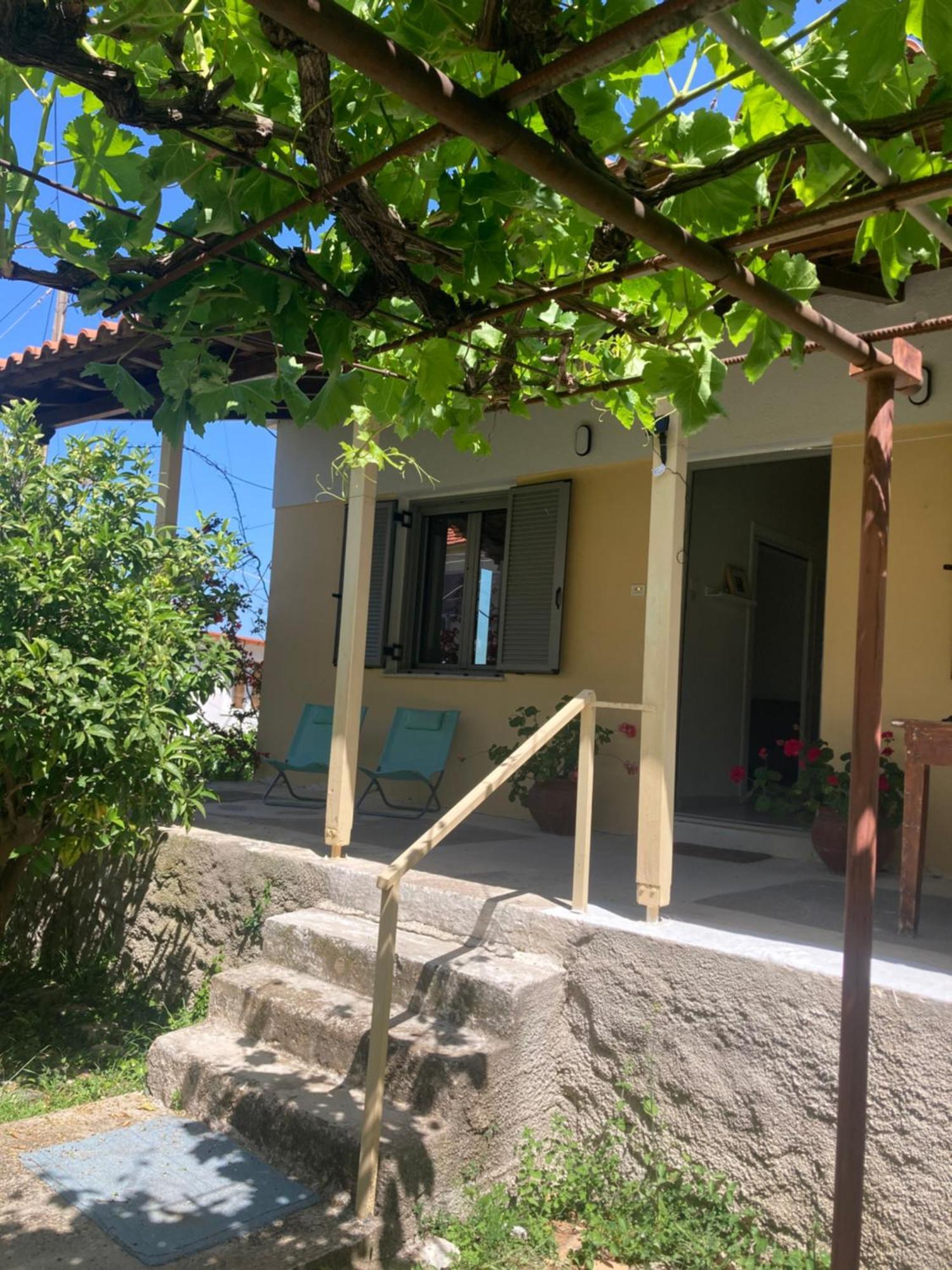 Au Son Des Cloches Villa Zacharo Exterior photo